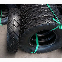 Neumáticos para carretillas: tipos, usos y cuál es mejor para usted